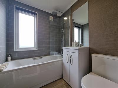 MODERN BATHROOM